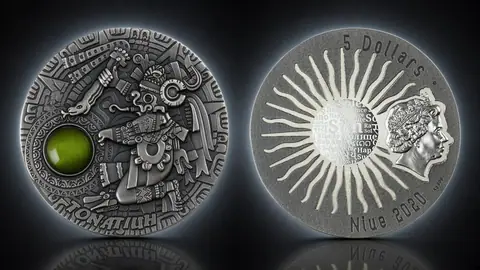 "Боги Солнца. Тонатиух", 2020 г., 62,2 г ч. серебра. Ниуэ