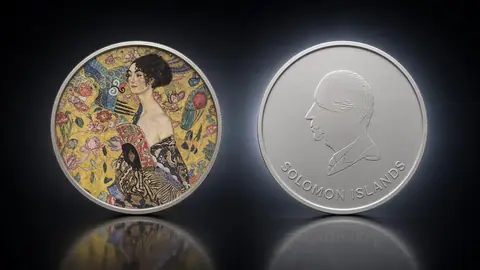 "Дама с веером" Густав Климт. 2024 г., 1 500 г ч. серебра. Соломоновы острова