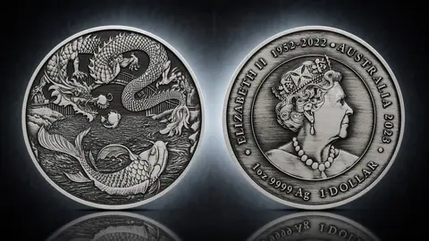 Мифы и легенды - Дракон и карп" 2023 г. 31,1 г. серебра. Antique. Австралия