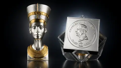 "НЕФЕРТИТИ" 3D 2024г. 155,5 г. ч. серебра. Самоа