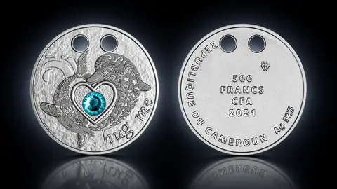 "Обними меня. Дельфины", 2021 г. 8,14 г. ч. серебра. Камерун